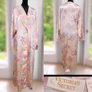 VTG Victoria's Secret Floral Lace Gold Label Sexy Silky Long Robe Size M